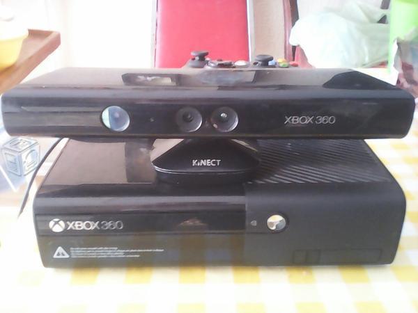 Xbox 360 super slim E 15 gb