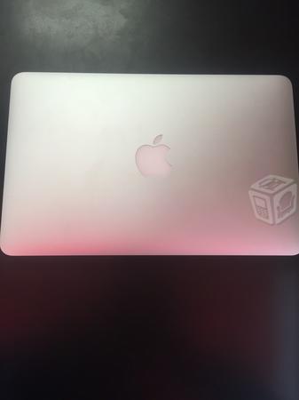 MacBook Air 2015 Semi Nueva