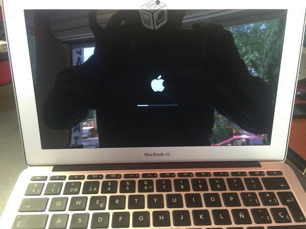 MacBook Air 2015 Semi Nueva