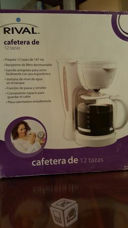 Cafetera Rival de 12 tazas