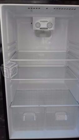 Refrigerador ahorrador semi nuevo