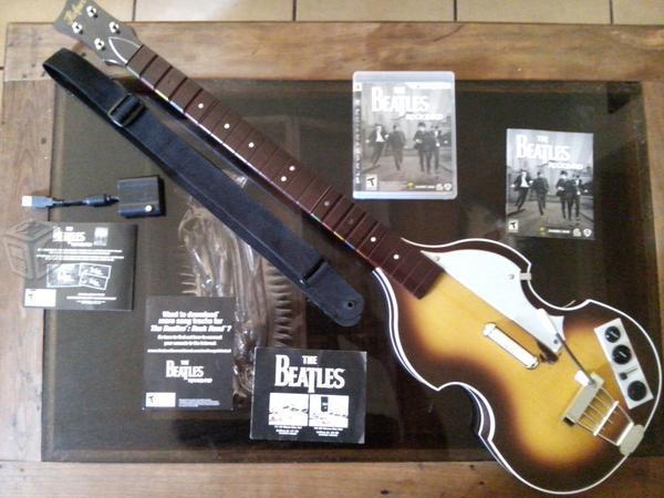 Bajo hofner rockband the beatles ps3 impecable