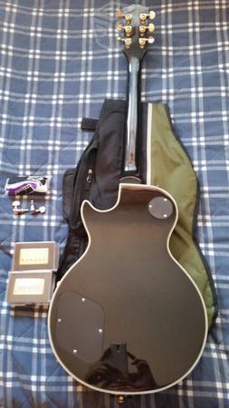 Guitarra Les Paul Black Beauty 3 with Bigsby