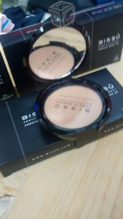 Polvo compacto bissú