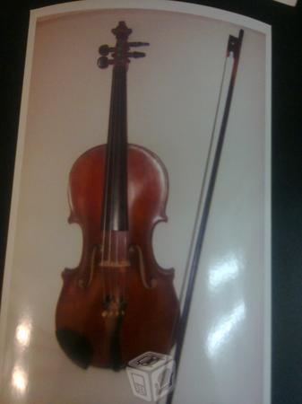 Violin stradiuarius