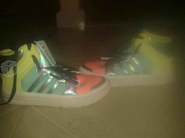 Tenis adidas irana