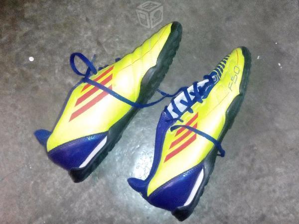 Zapatos para futbol f50