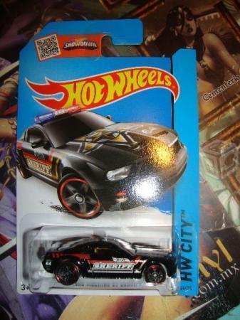 Hot Wheels Ford Mustang GT Negro