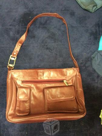 Bolsa guinda