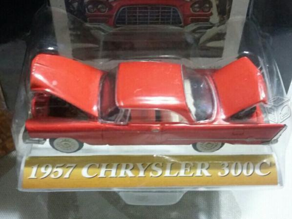 ERTL 1957 Chrysler 300C American Muscle
