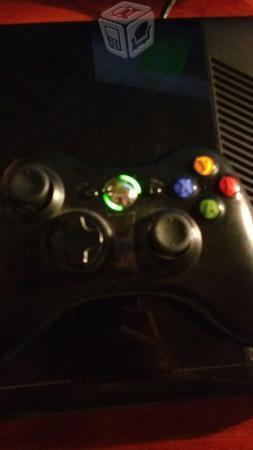 XBOX 360E v\c