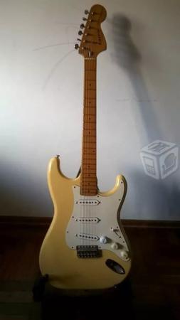 Guitarra Eléctrica Giannini