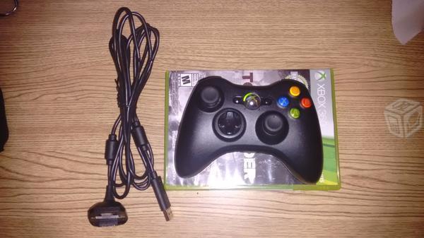 Xbox 360 E 4GB En excelente estado