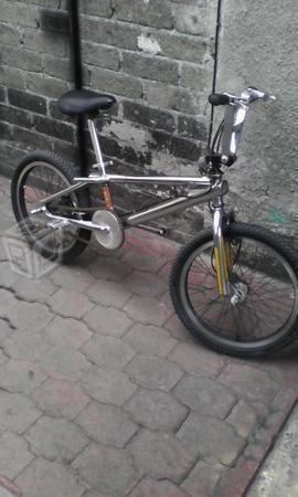 Mongooae BMX. En buen estado de los 80 TAS croma