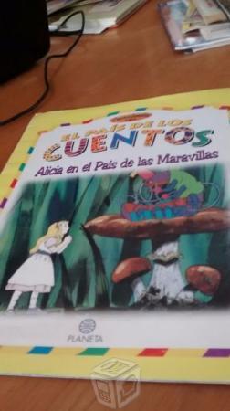 Alicia En El País De Las Maravillas - Cuentilandia