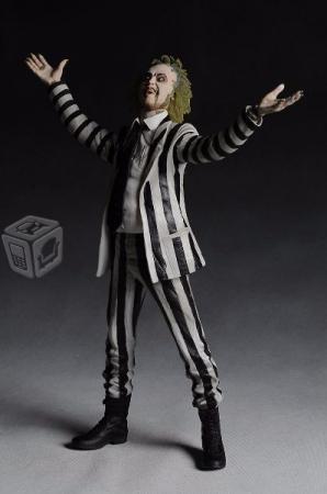 Figura Beetlejuice Neca 46 Cms Con Sonido Coleccio