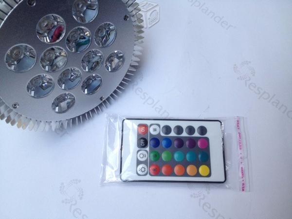 Foco LED Par 38 RGB 12 Watts Con Control Remoto