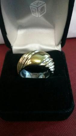 Anillo de plata ley