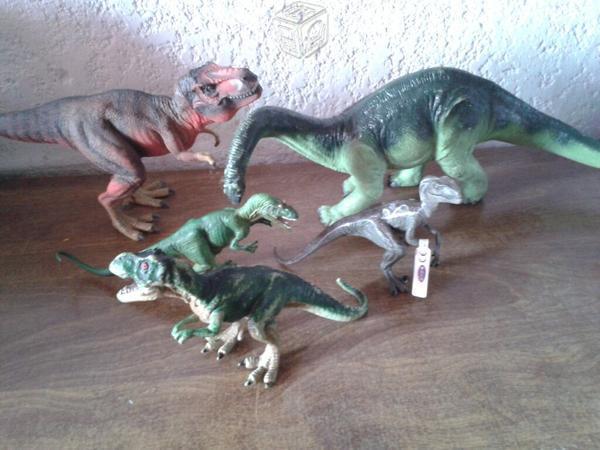 Lote de dinosaurios