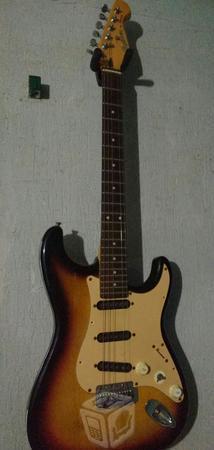 Guitarra marca cruiser tipo stratocaster