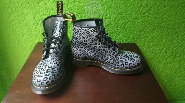 Botas Dr. Martens oceladas