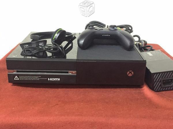 Xbox One 500GB control Gears of War