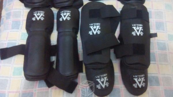 Espinilleras y antebraseras para taekwondo VICTORY