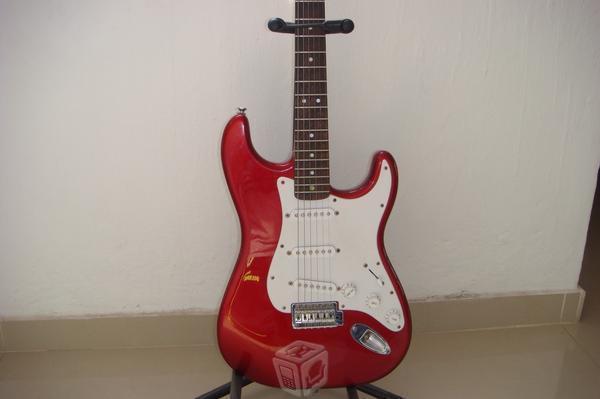 Guitarra Eléctrica Squier STRATOCASTER Fender®
