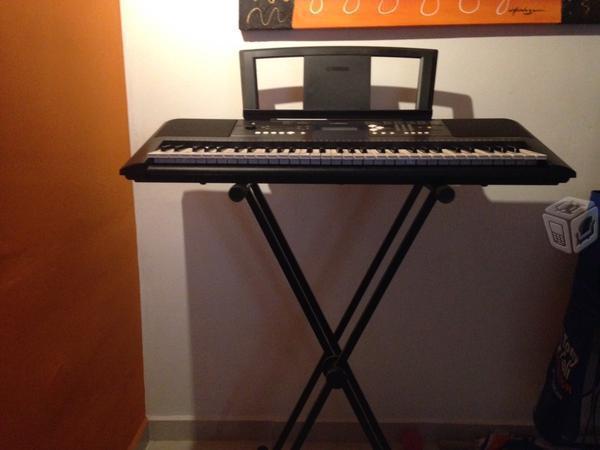Vendo teclado nuevecito Yamaha E333