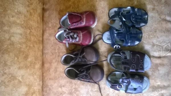 Sandalias y botas para bebe