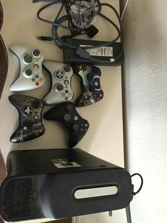 XBOX 360 con controles