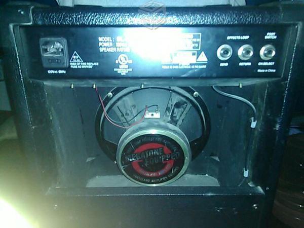 Amplificador Mega 30 watts