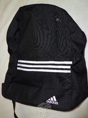 Mochila adidas