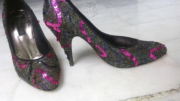 Lindas zapatillas 25 nuevas
