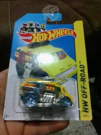 Hot wheels camionetas diferentes