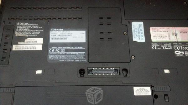 Laptop Toshiba modelo Tecra A11-SP5003M