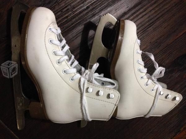 Lote de 3 pares de Patines para Hielo blancos