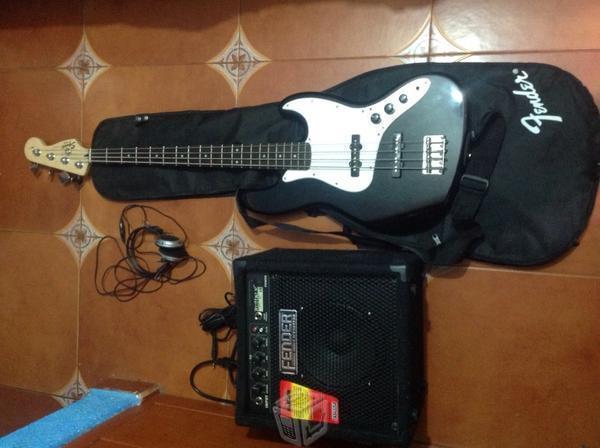 Bass Fender squier