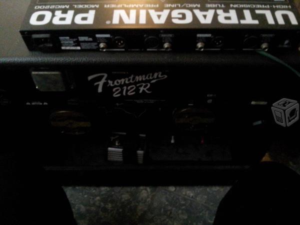 Amplificador para guitarra, Fender frontman 212