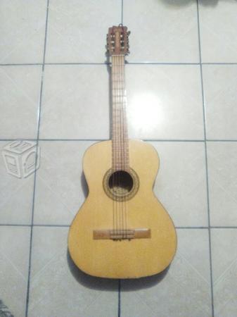 Guitarra acustica barata