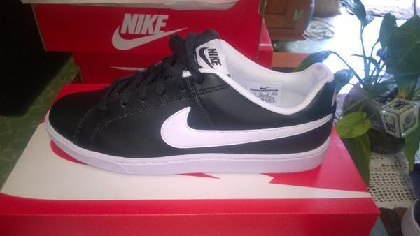 Tenis nike court royale negros