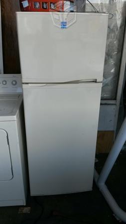 Excelente refrigerador mediano