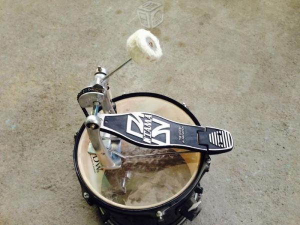 Pedal para Bombo Marca TAMA Japonés