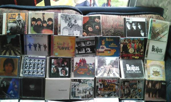 Coleccion de cd's solo para beatlemanos