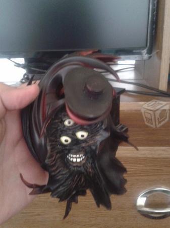 Figura coleccionable de hellsing a tratar ofrezcan