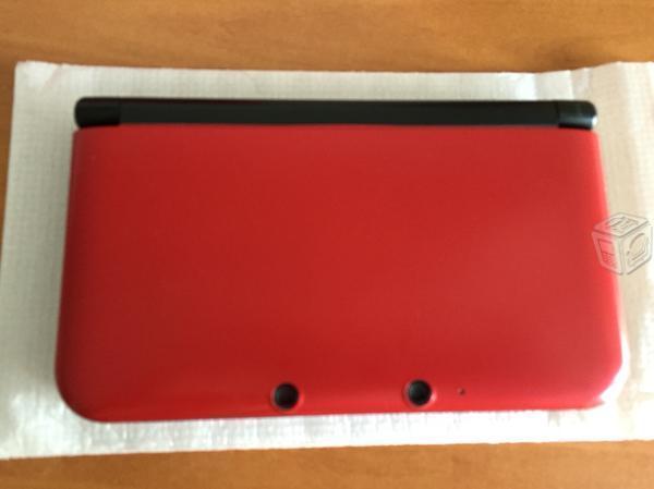 Nintendo 3DS XL rojo