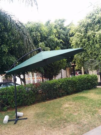 Sombrilla de jardín 3.30 mts diametro