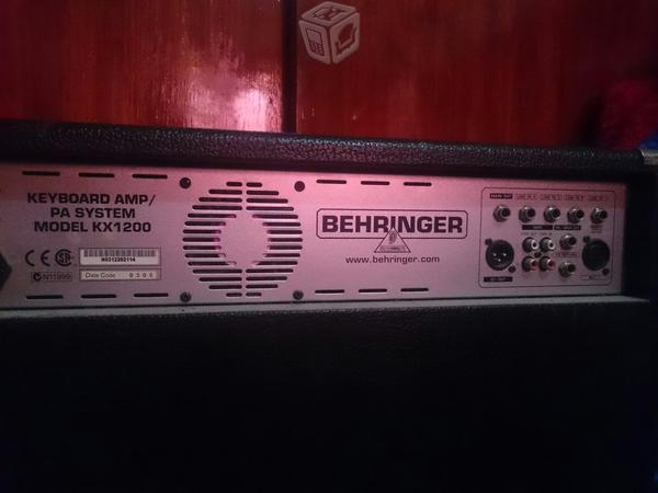 Amplificador Behringer KX1200