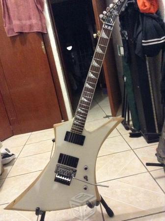 Guitarra Kelly SVK