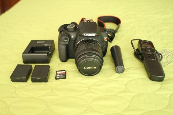 Camara Canon T5 con accesorios y lente